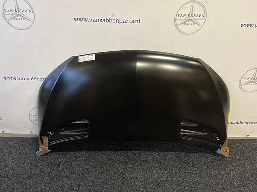 Motorkap van een Mercedes Sprinter (0000)