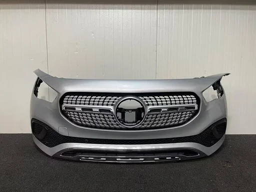 Voorbumper van een Mercedes GLA (775)