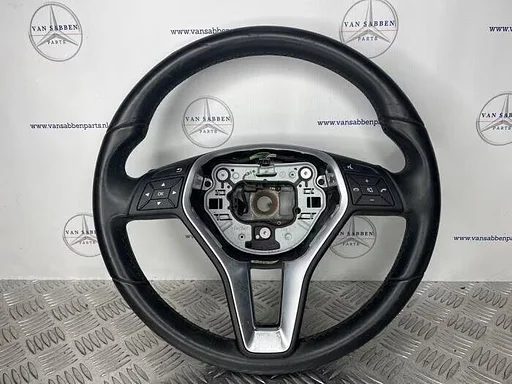 Stuurwiel van een Mercedes A-Klasse