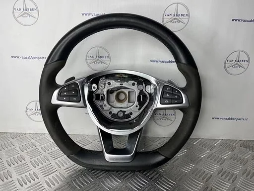 Stuurwiel van een Mercedes GLA