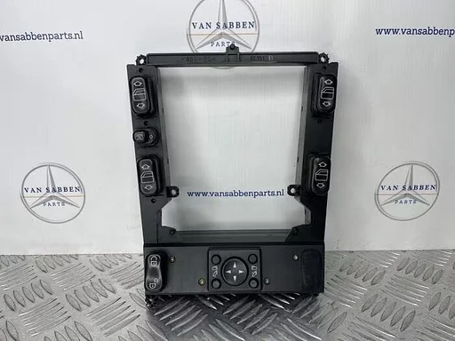 Elektrisch Raam Schakelaar van een Mercedes ML-Klasse