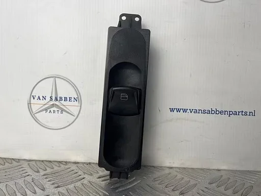 Elektrisch Raam Schakelaar van een Mercedes Sprinter