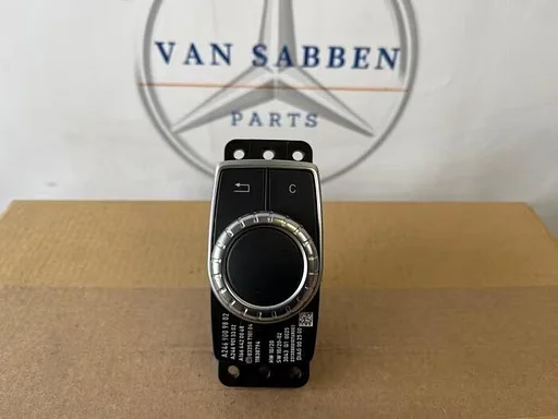 MMI schakelaar van een Mercedes A-Klasse