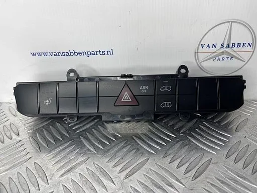Paniekverlichtings Schakelaar van een Mercedes Sprinter