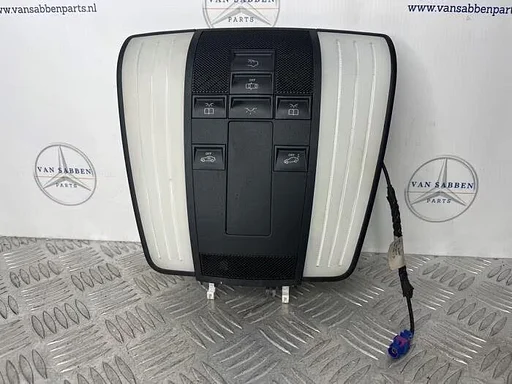 Binnenverlichting voor van een Mercedes E-Klasse