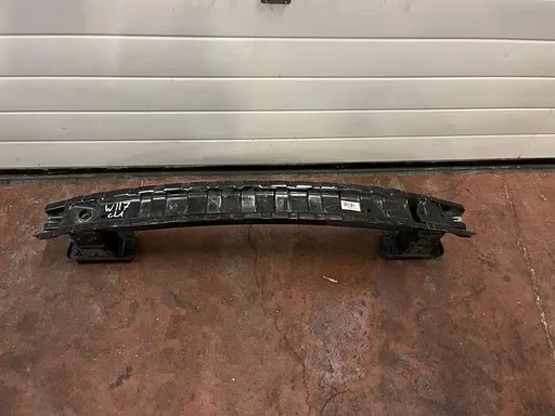 Bumperframe achter van een Mercedes CLA