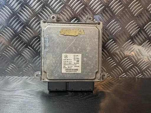 Computer Motormanagement van een Mercedes E-Klasse