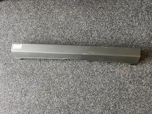 Achterbumper van een Mercedes Sprinter (000)