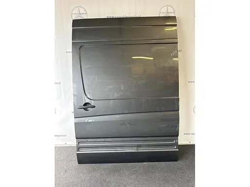 Schuifdeur links van een Mercedes Sprinter (7759)