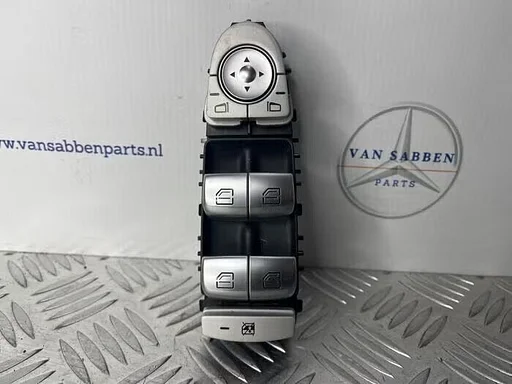 Elektrisch Raam Schakelaar van een Mercedes C-Klasse