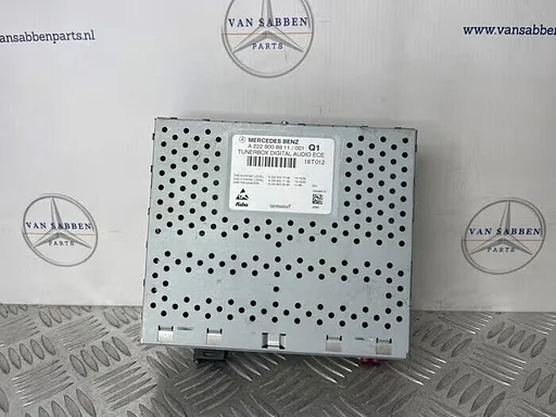 DAB module van een Mercedes E-Klasse