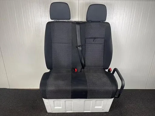 Bank rechts-voor van een Mercedes Sprinter