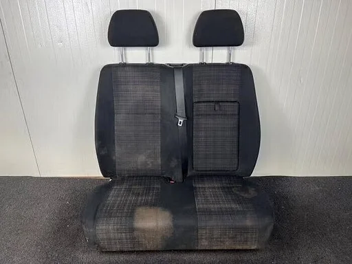 Bank rechts-voor van een Mercedes Sprinter