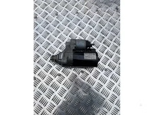 Startmotor van een Mercedes CLA