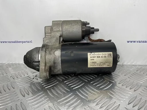 Startmotor van een Mercedes Vito