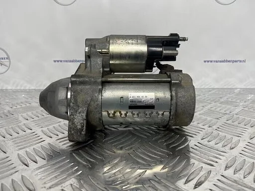 Startmotor van een Mercedes Vito