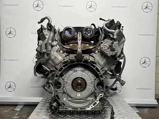 Motor van een Mercedes C-Klasse