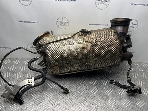 Katalysator van een Mercedes E-Klasse