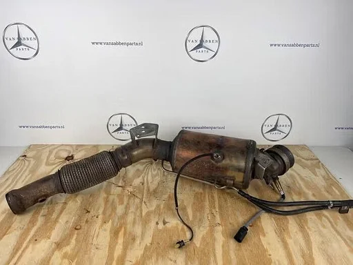 Katalysator van een Mercedes Vito