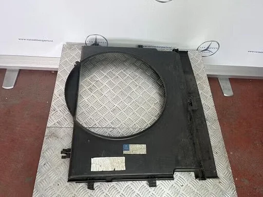Koelvinhuis van een Mercedes Vito