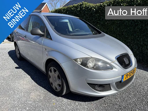 Seat Altea XL 1.6 Reference | air conditioning | cruise control | Elekt. Ramen | trailer coupling | Privacy Glass | New APK!