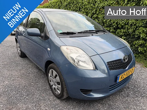 Toyota Yaris | klima | Elekt. Ramen | Radio / CD | APK tot 04-10-2026! 1.0 VVTi Sol