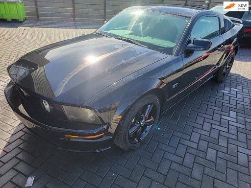 Ford Mustang USA 4.6 V8 GT autom coupe