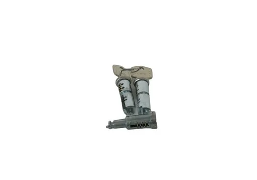 Volvo Slot set Amazon kombi (2x deur+1x achterklep)+2 sleutels Volvo onderdeel nr 669367