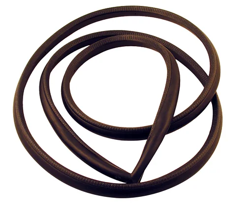 Volvo Rubber portierstijl P1800ES links en of rechts Volvo onderdeel nr 682940