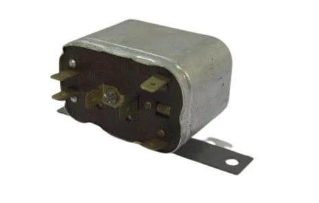 Volvo Relais 140+P1800E+P1800ES+164 groot licht relais 1307991 Volvo onderdeel nr 688357