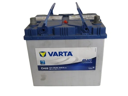 Volvo Accu 12 volt plus pool links ( 74amp/680A ) zwarte bak  ERA (27x17x18) Volvo onderdeel nr 12V