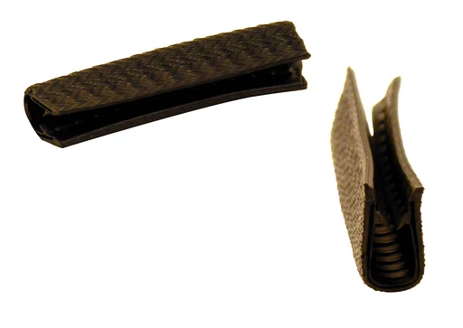 Volvo Rubber portierstijl (kantprofiel) (140+240 242 244 245 242 244 245 binnenzijde per meter (260cm per portier nodig) Volvo onderdeel nr 678238