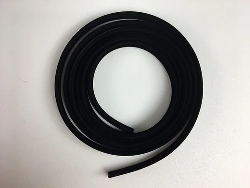 Volvo Rubber afdichting open dak schuifdak140+164+240+260(1255334) 200cm origineel Volvo Volvo onderdeel nr 3540456