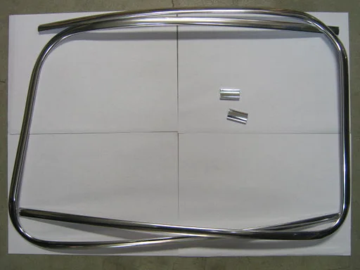 Volvo Sierlijst PV544 achterruit rechts alleen per paar zie 657437 Volvo onderdeel nr 657438