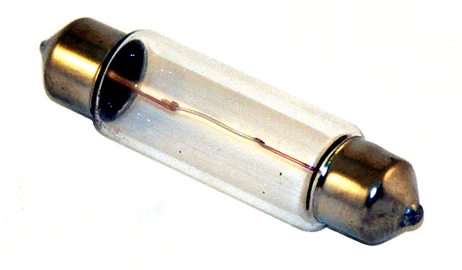 Volvo Lamp 6 volt buis 5 watt (oa binnen verlichting) 11X38 SV8.5 6V Volvo onderdeel nr 182057