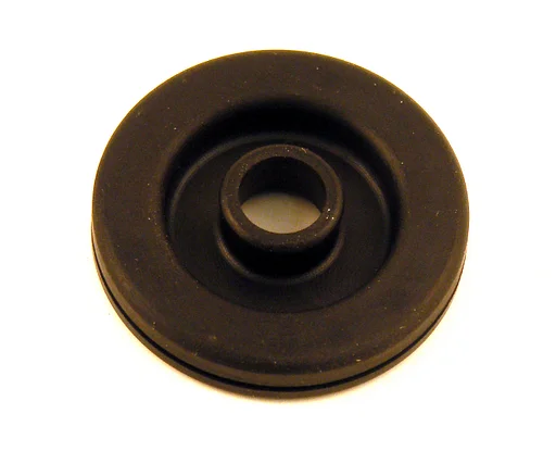 Volvo Rubber gasstang 140  1967-69 +164 door schutbord onderste  Volvo onderdeel nr 675689