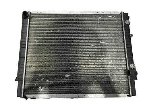 Volvo Radiateur 740  940  960 Turbo Airco Automaat  OEM ref 8602564 8603853 8603906 740  940  960 Turbo Airco Automaat  Volvo onderdeel nr 3547146U