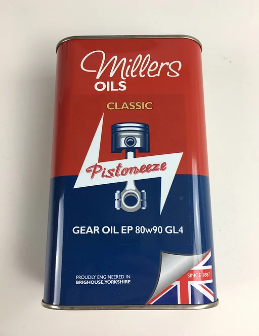 Volvo Millers olie EP 80W90 GL4 gear oil (versnellingsbak en stuurhuis olie) liter 0.9ltr M40 140  145  164  Amazon  P1800  P1800 E  P 1800 ES  P 210  Pv 444  PV 445 DUETT  Pv544 Volvo onderdeel nr MIL3