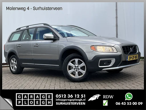 Volvo XC70 3.2 Momentum Youngtimer automatic trailer coupling leather Cruise Pdc Voll.Onderhouden!