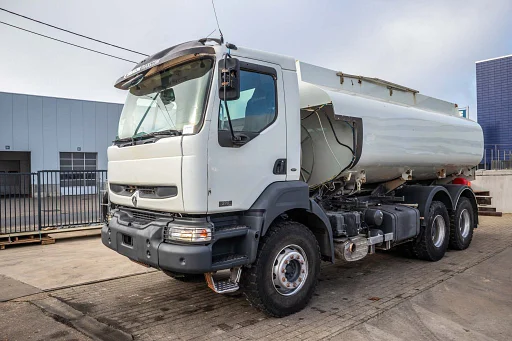Renault KERAX 370-6X4+16000L/5COMP