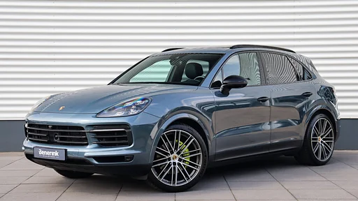 Porsche Cayenne 3.0 E-Hybrid | Massage | Tetto Pano | Stoelventilatie | Nachtzicht-assistent | BOSE Sound | LED Matrix