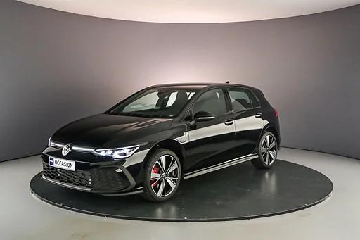 Volkswagen Golf GTE 1.4 TSI eHybrid 245pk DSG automatic Adaptive cruise control, navigatie, Parkeersensoren, LED matrix koplampen, Stoelverwarming, air conditioning DAB, Stuurwiel verwarmd