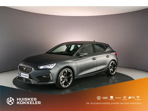 Cupra Leon VZ Business 1.4 TSI e-Hybrid 245pk DSG automatico Adaptive Cruise Control, navigatie, Achteruitrijcamera, LED verlichting, Parkeersensoren, aria condizionata DAB, Stoelverwarming, Stuurwiel verwarmd