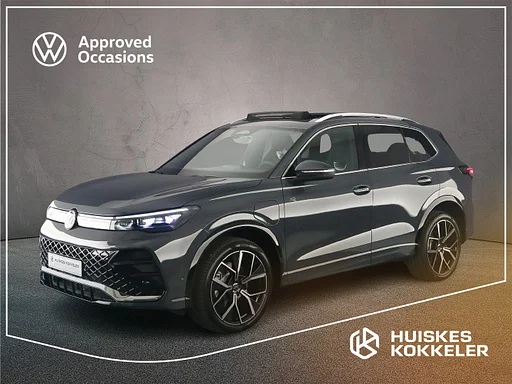 Volkswagen Tiguan R-Line Edition 1.5 TSI eHybrid 272pk DSG automatic trailer coupling panorama roof Adaptive cruise control, navigatie, Achteruitrijcamera, Elektrische achterklep