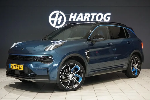 Lynk&Co 01 1.5 + 360 macchina fotografica / Tetto Pano / INFINITY AUDIO