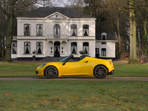 Alfa Romeo 4C Spider 1750TBI TCT | 1er propriétaire | Giallo Prototipo
