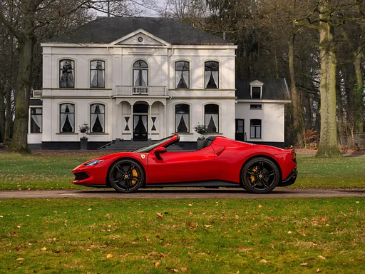 Ferrari 296 GTS 3.0 V6 | Lift | Carbon Racing Seats | Pass. display | Veel alcantara
