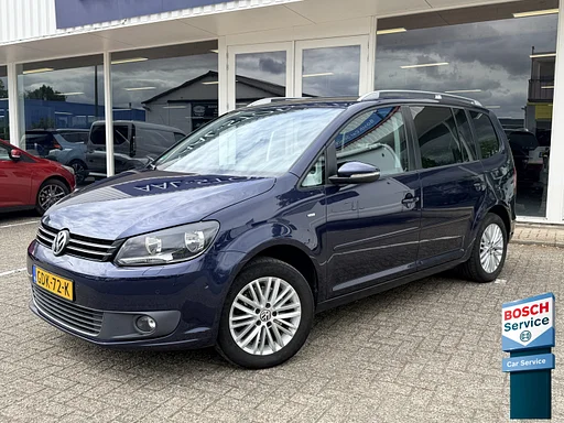 Volkswagen Touran 1.4 TSI Cup | automata | Navi | Cruise | Bluetooth | fűtött ülések | PDC v+a incl. fényképezőgép | vontatóautó