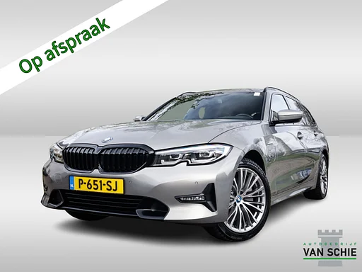 BMW 320 3-serie Touring 320e xDrive Business Edition Plus 1e-Eig. & Dealer-Onderh. BOVAG-Garantie. NL-Auto.
