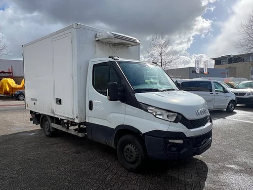 Iveco Daily 35S13 2.3 KUHLKOFFER THERMOKING KOELING LAADKLEP LBW